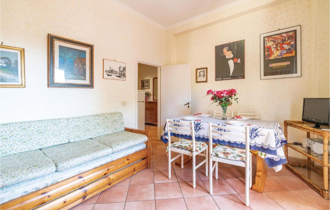 Gorgeous Apartment In Ladispoli Rm With Wifi Eksteriør bilde