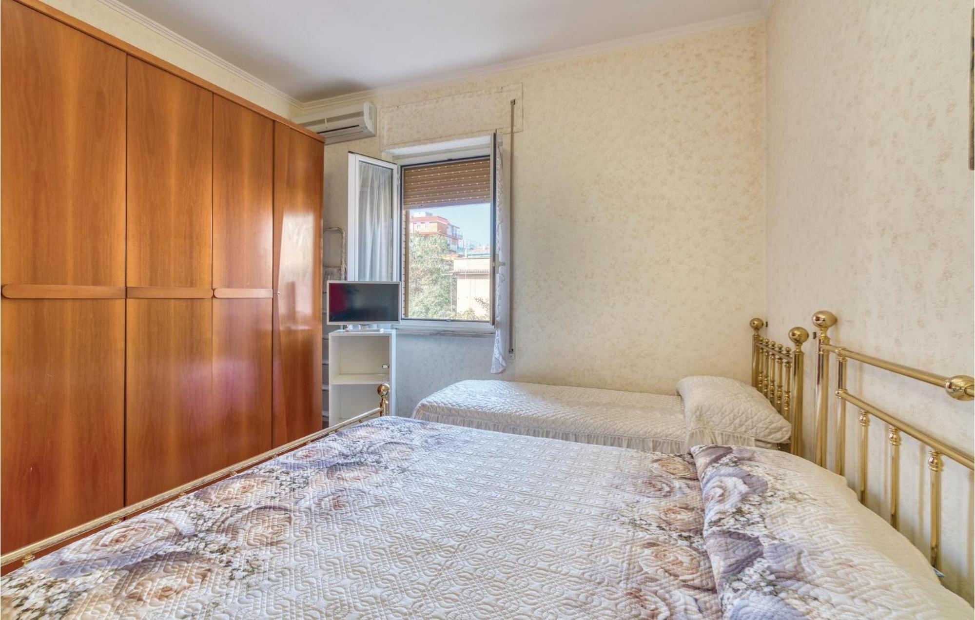 Gorgeous Apartment In Ladispoli Rm With Wifi Eksteriør bilde